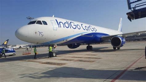 bhopal to udaipur flight.